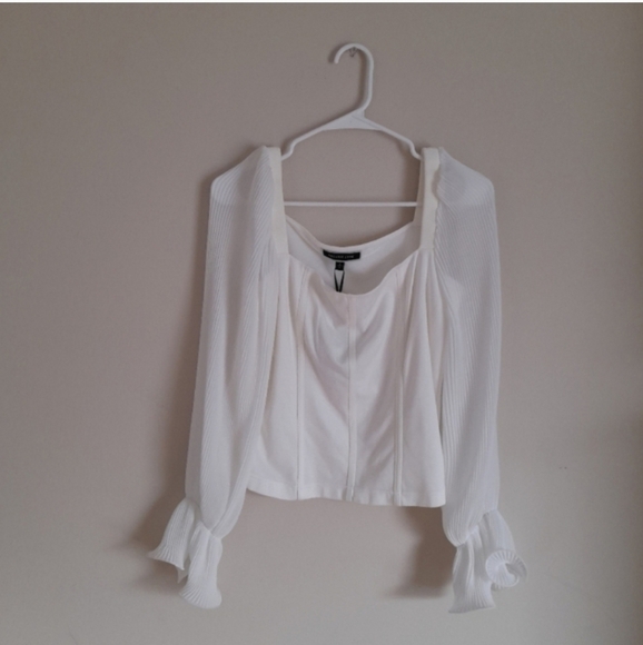 Chic White Blouse with Sheer Sleeves - Picture 5 of 11